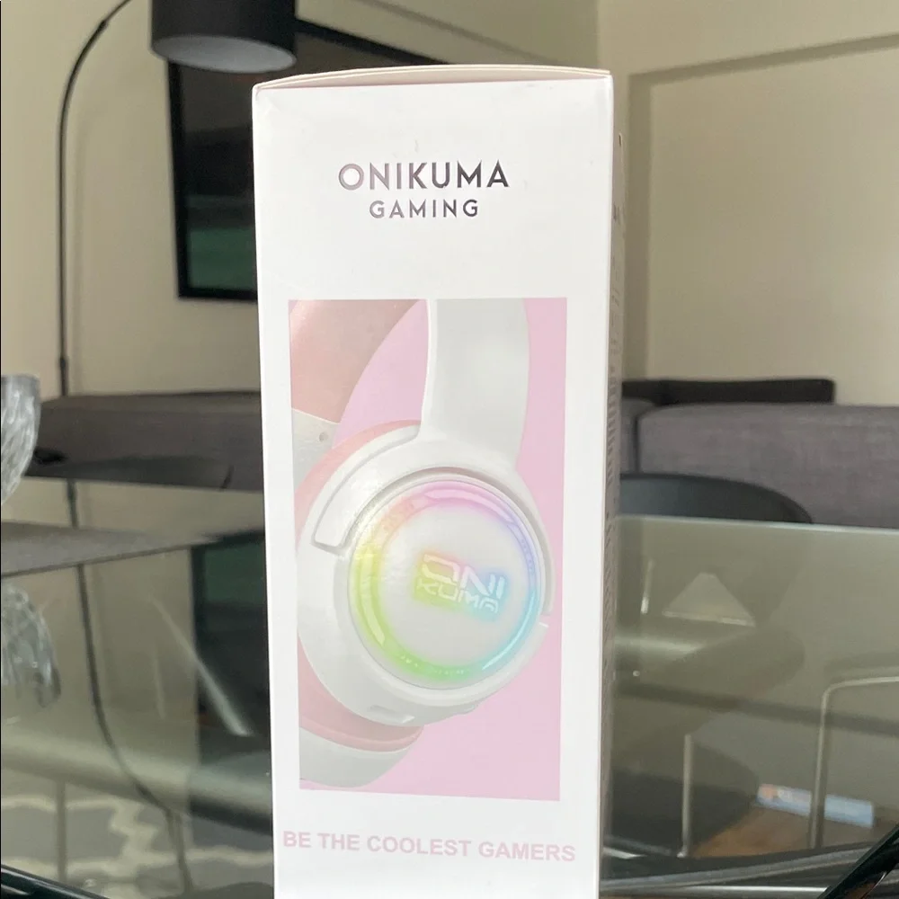 GT838 Wireless Cat-Ear Headphones in Pink and White NWT Sealed